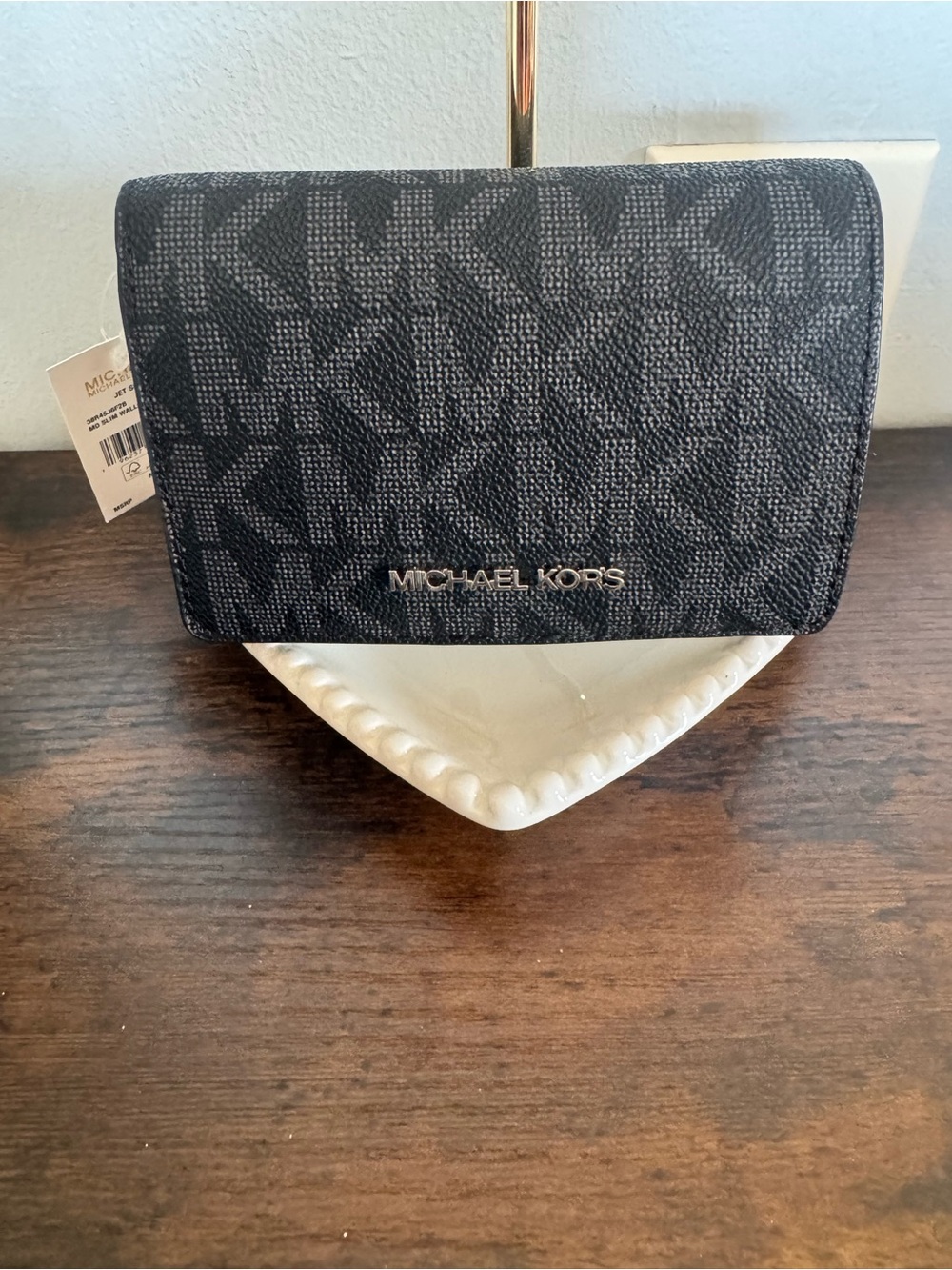 Michael Kors Black Signature Card Wallet with Logo Plaque